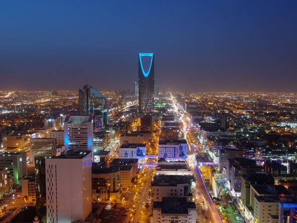 مناطق توصيل وايت ماء ومياه 18 طن في مدينة الرياض